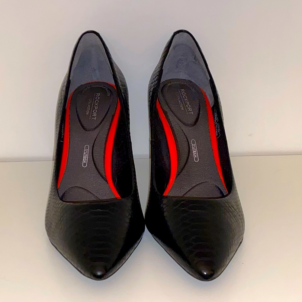 Rockport total motion black leather snake print